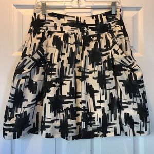The Limited Black and Ivory Patterned Skirt